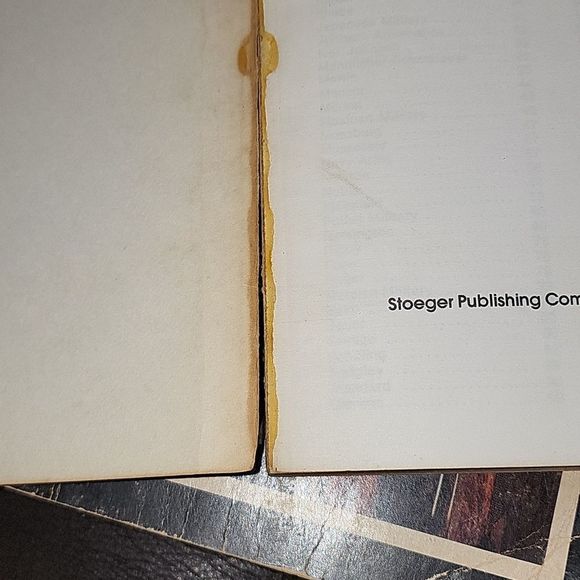 Vintage Gun Trader's Guide book - Picture 11 of 15